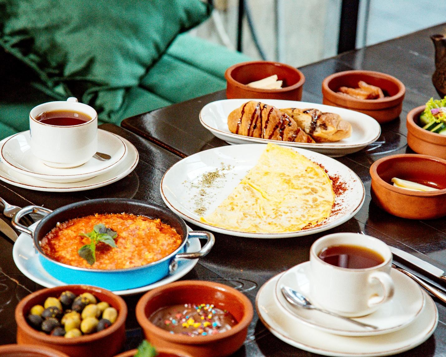 The Ultimate Guide to Healthy Breakfast Spots in Karachi
